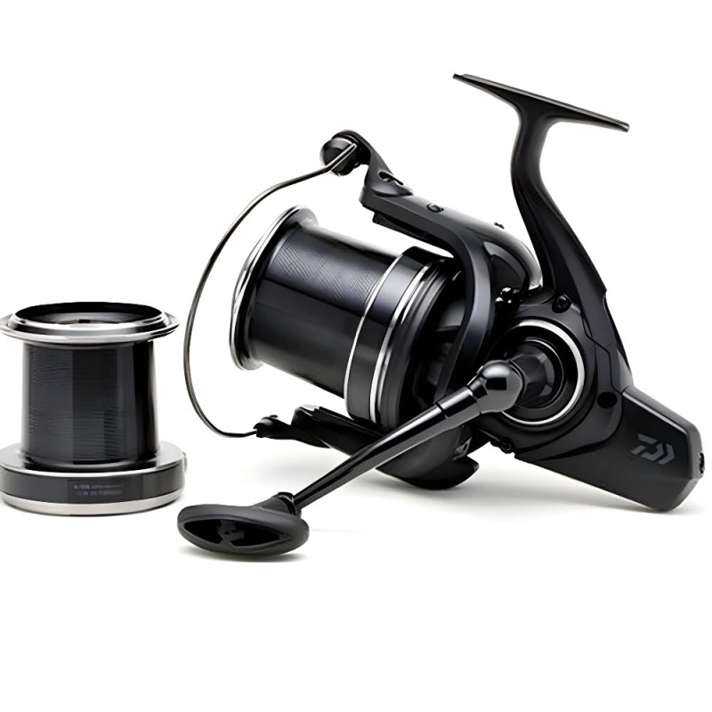 Daiwa Emblem 23 45SCW 5000C QD Makara - 5