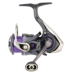 Daiwa Prorex V 22 LT 2000 SXH Makara - Daiwa