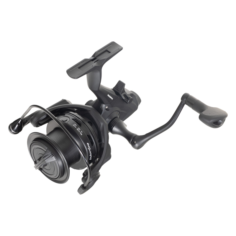 KUDOS PRO CARP 5500XT B 5+1BB BAITRUNNER MAKARA - 5